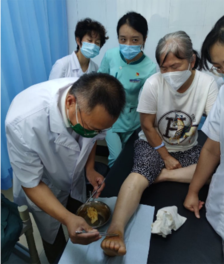 风险久久久久久亚洲精品影院