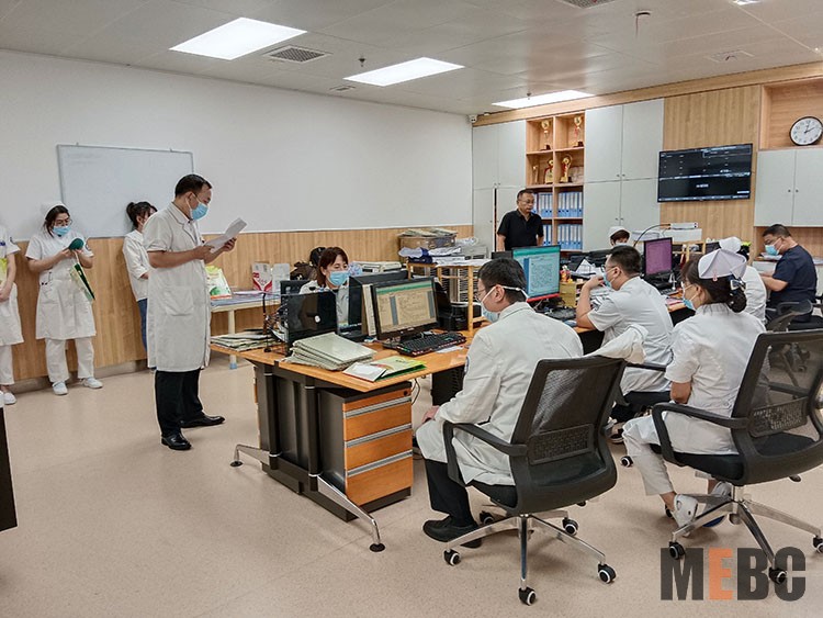 风险久久久久久亚洲精品影院