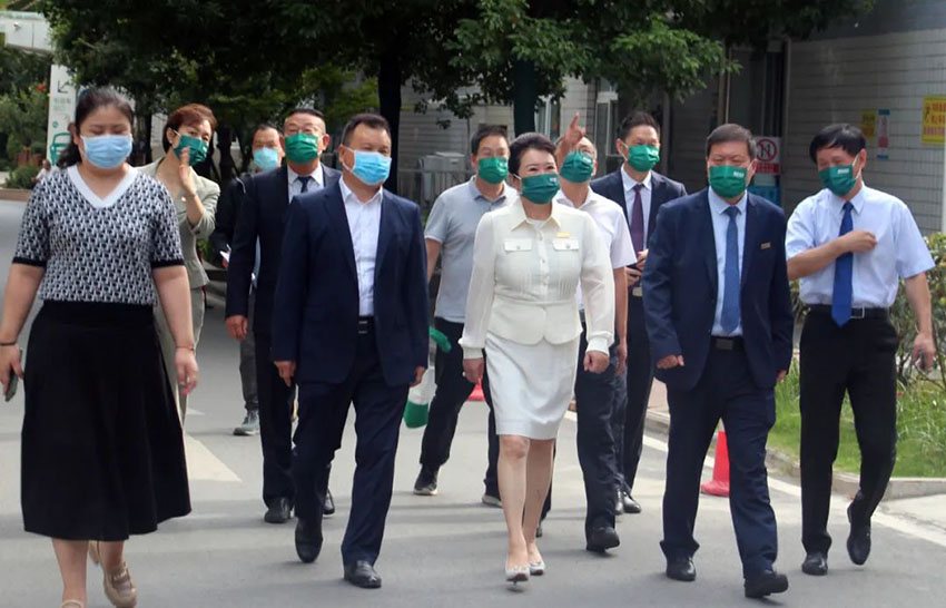 风险久久久久久亚洲精品影院