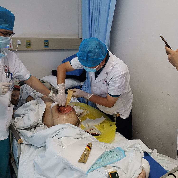 风险久久久久久亚洲精品影院