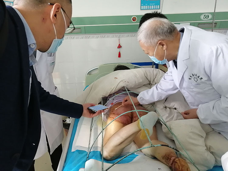 风险久久久久久亚洲精品影院