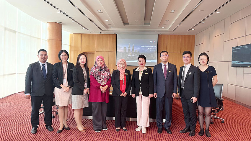 风险久久久久久亚洲精品影院