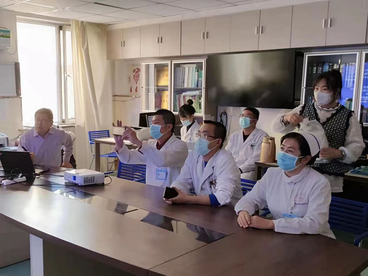 风险久久久久久亚洲精品影院