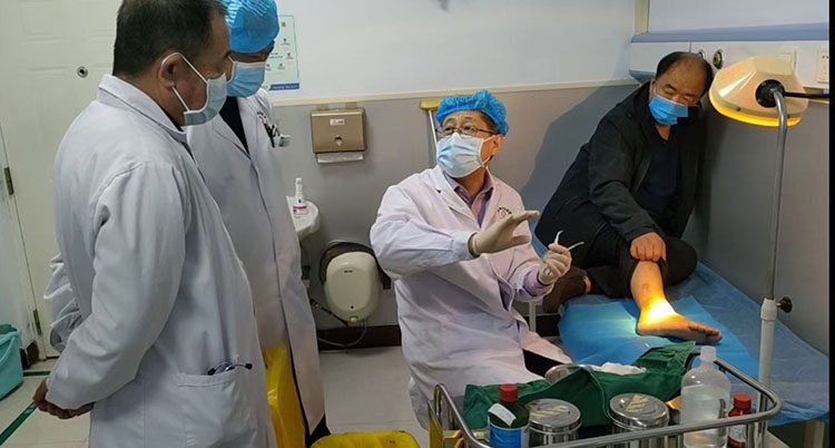 风险久久久久久亚洲精品影院