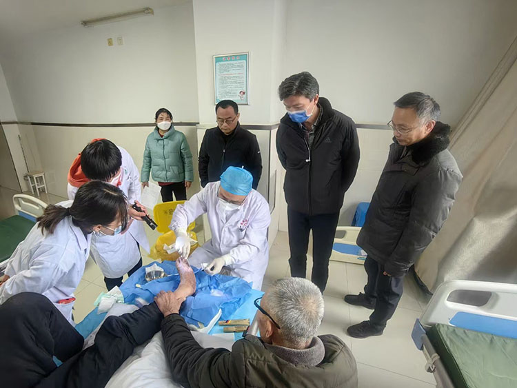 风险久久久久久亚洲精品影院