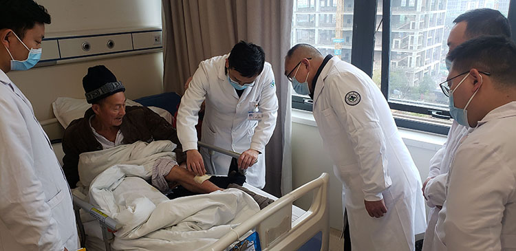 风险久久久久久亚洲精品影院