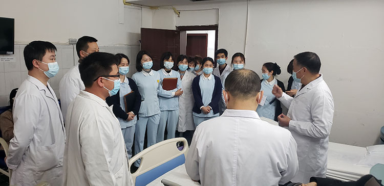 风险久久久久久亚洲精品影院