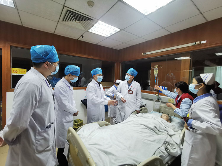 风险久久久久久亚洲精品影院