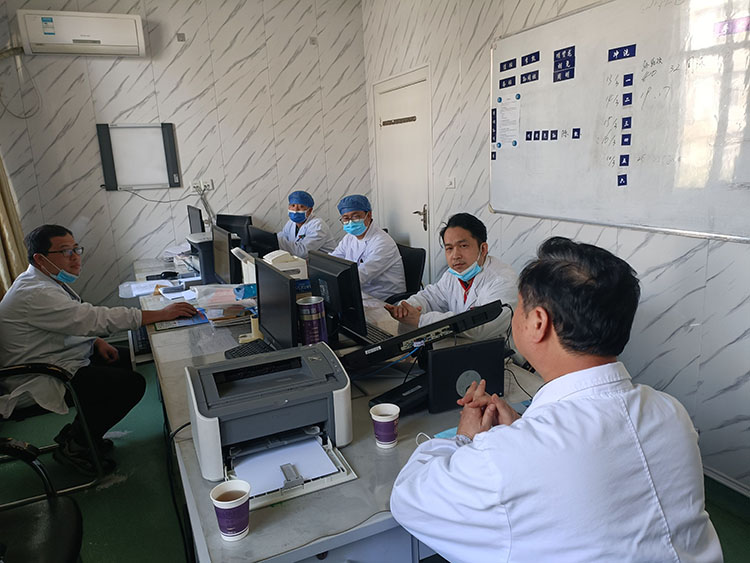 风险久久久久久亚洲精品影院