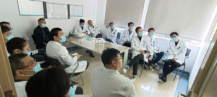 风险久久久久久亚洲精品影院