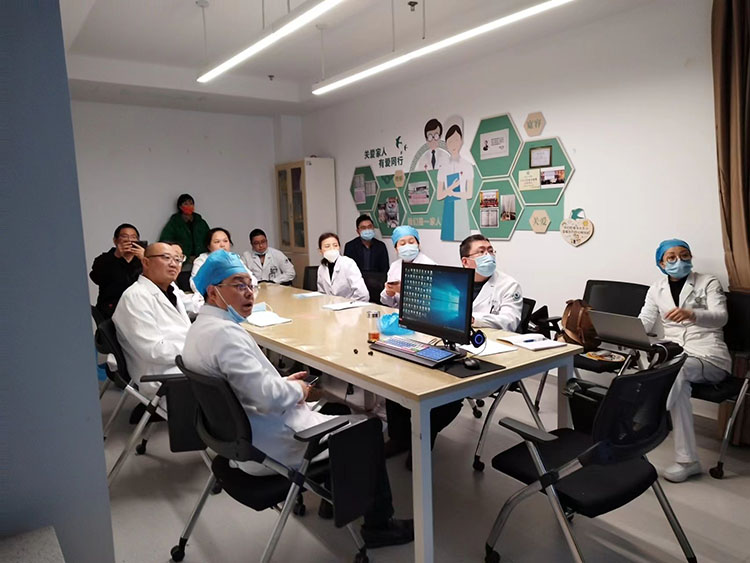 风险久久久久久亚洲精品影院