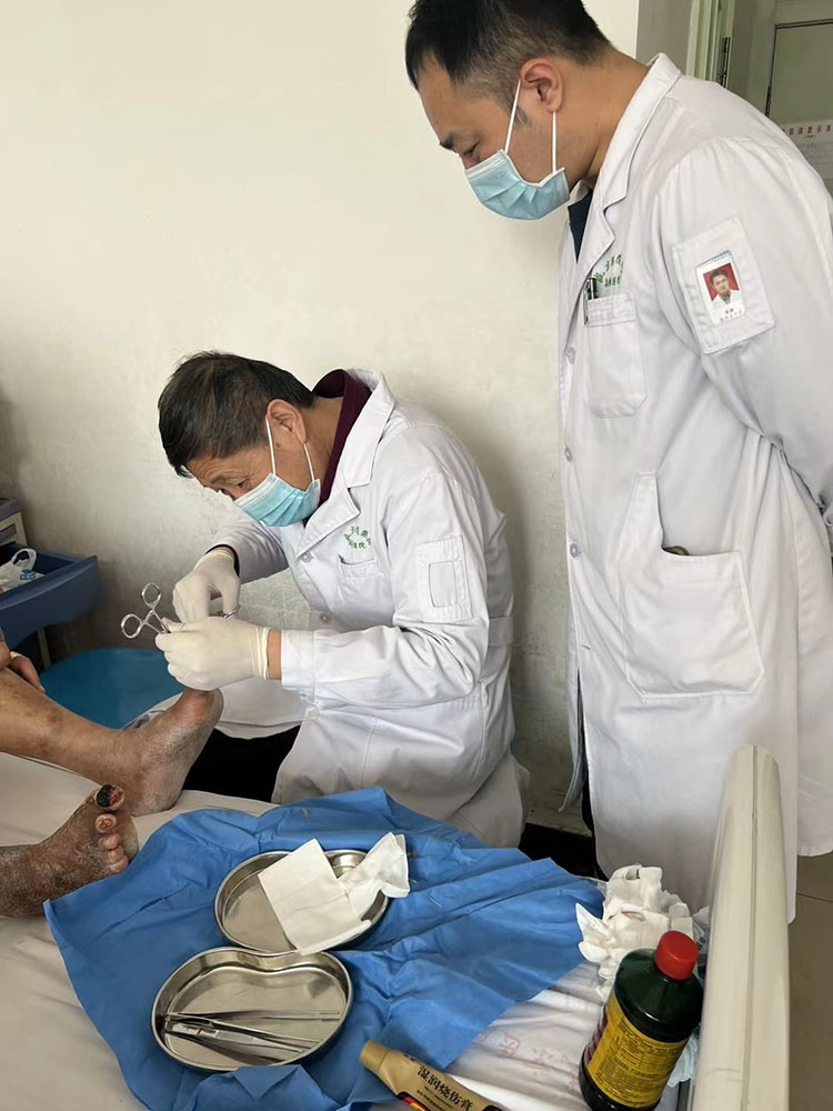 风险久久久久久亚洲精品影院