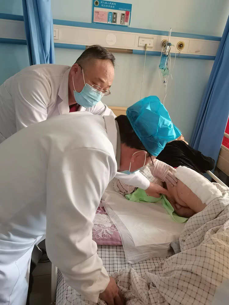 风险久久久久久亚洲精品影院