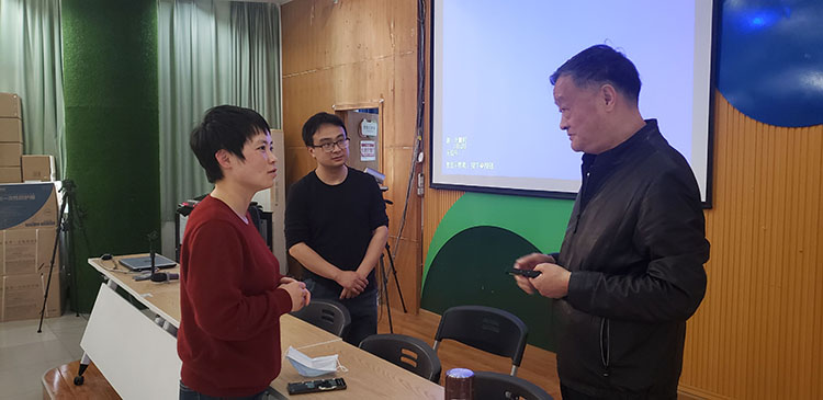 风险久久久久久亚洲精品影院