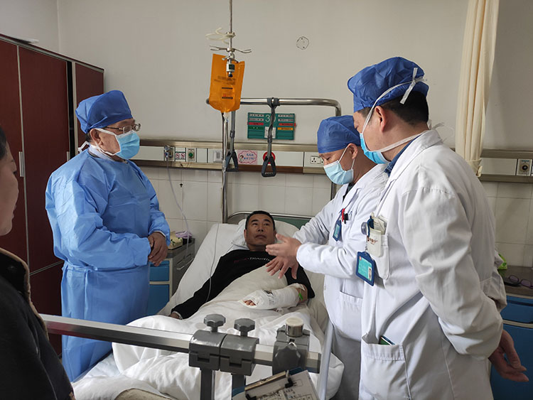 风险久久久久久亚洲精品影院