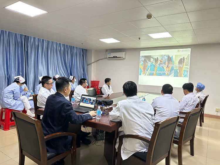 风险久久久久久亚洲精品影院