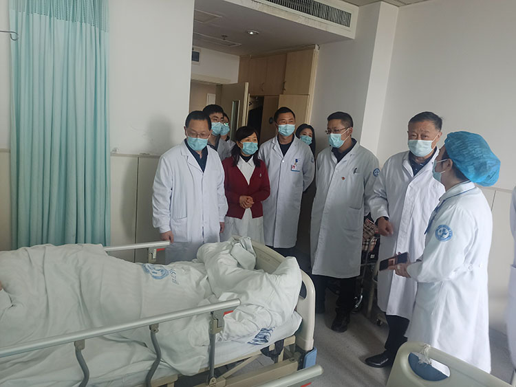 风险久久久久久亚洲精品影院