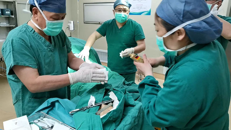 风险久久久久久亚洲精品影院