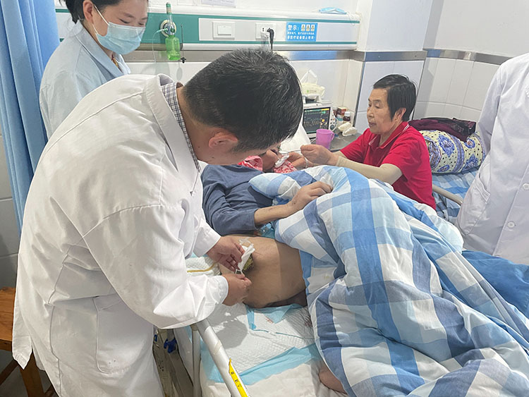 风险久久久久久亚洲精品影院