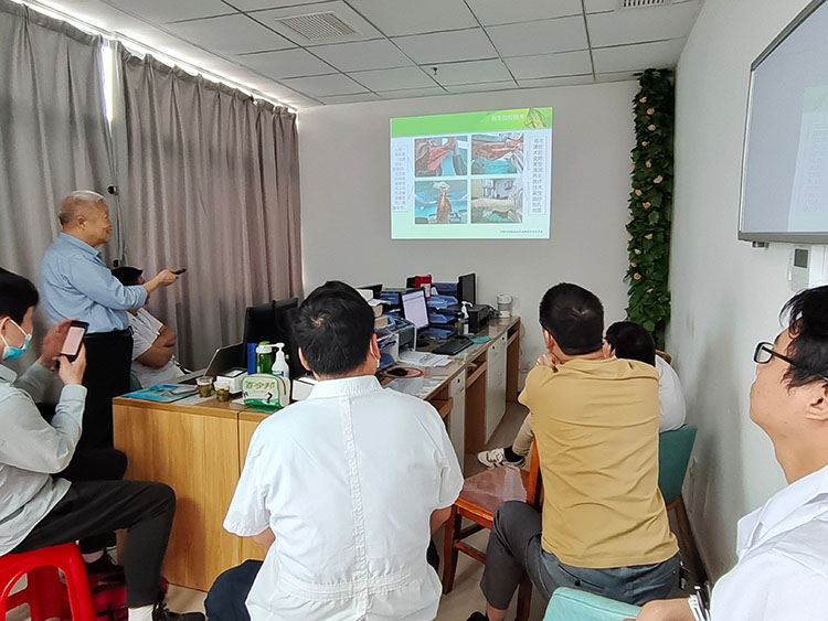 风险久久久久久亚洲精品影院