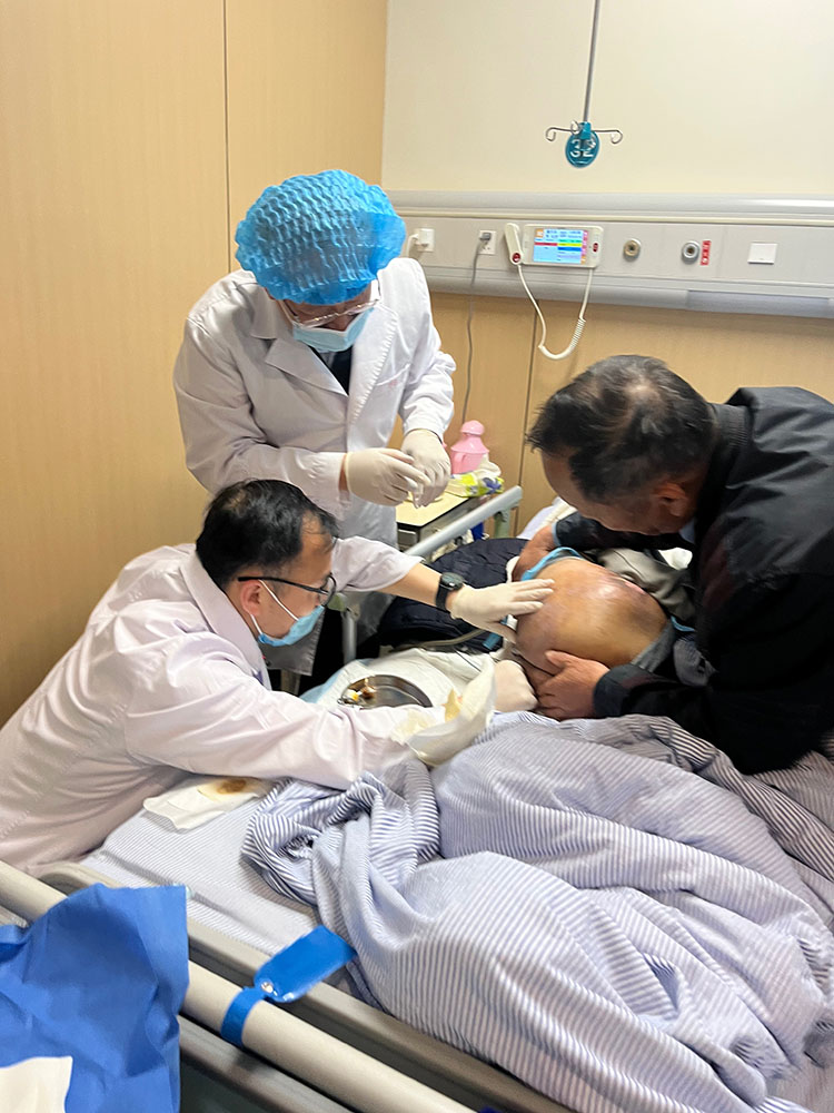 风险久久久久久亚洲精品影院