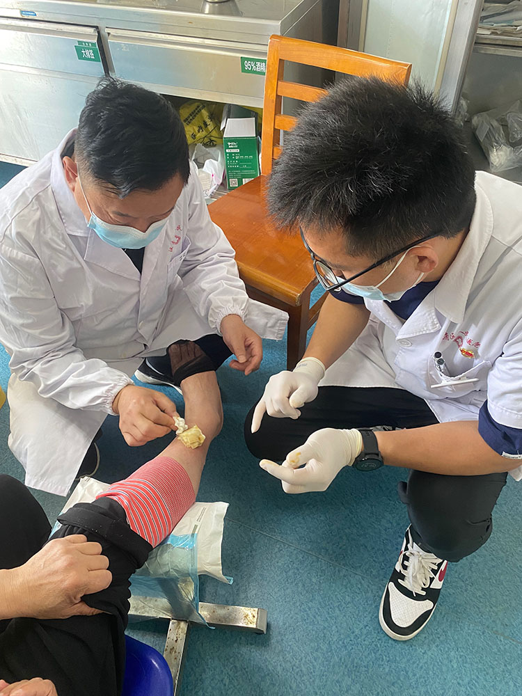 风险久久久久久亚洲精品影院