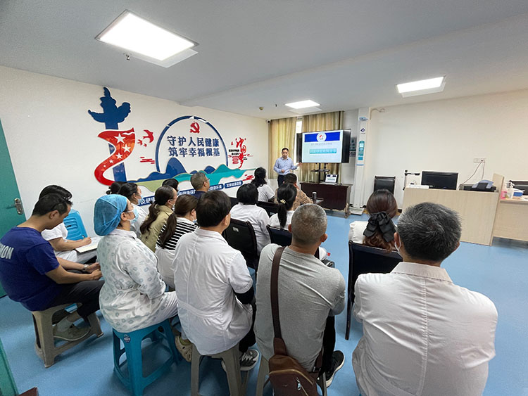 风险久久久久久亚洲精品影院