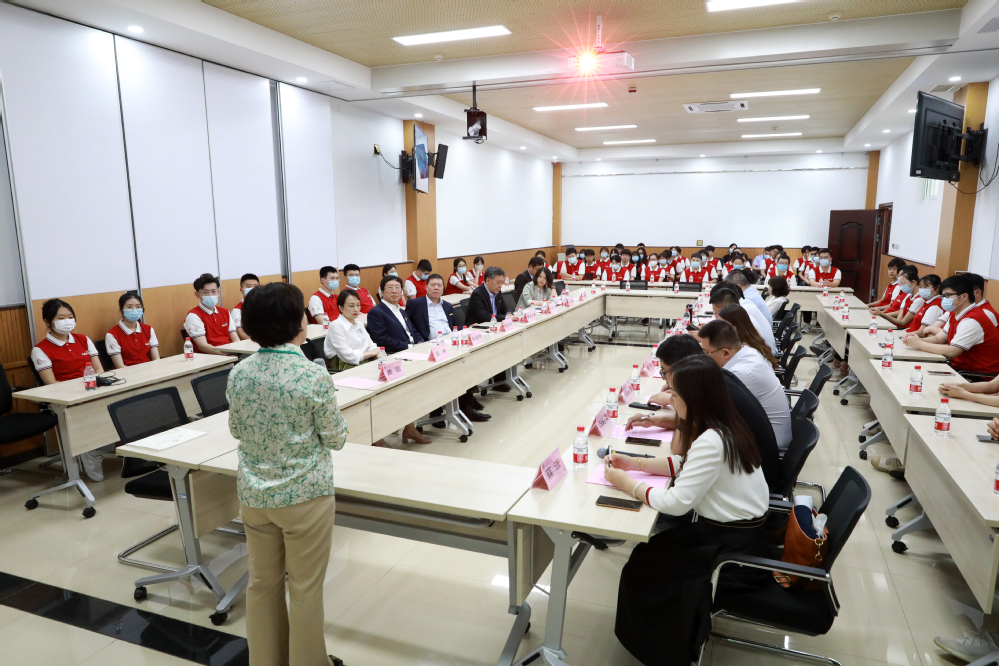 风险久久久久久亚洲精品影院