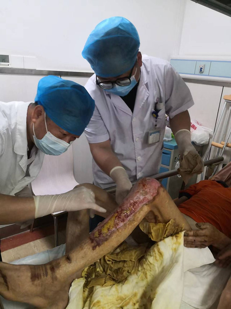 风险久久久久久亚洲精品影院