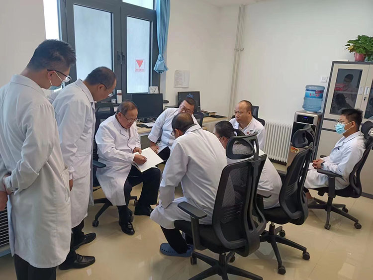 风险久久久久久亚洲精品影院