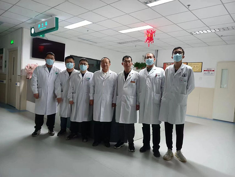 风险久久久久久亚洲精品影院