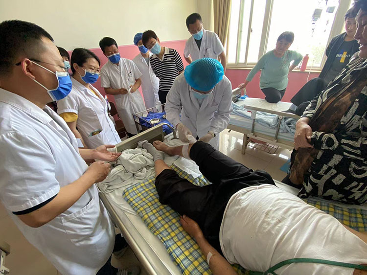 风险久久久久久亚洲精品影院