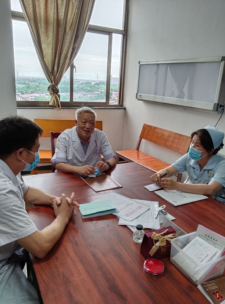 风险久久久久久亚洲精品影院