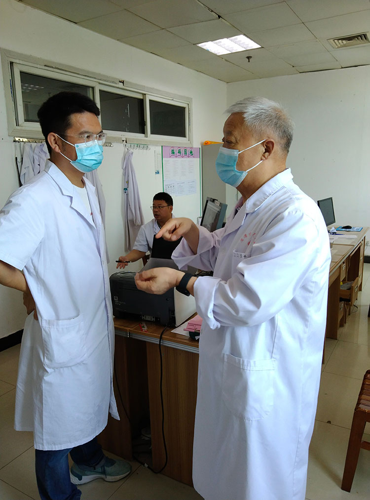 风险久久久久久亚洲精品影院