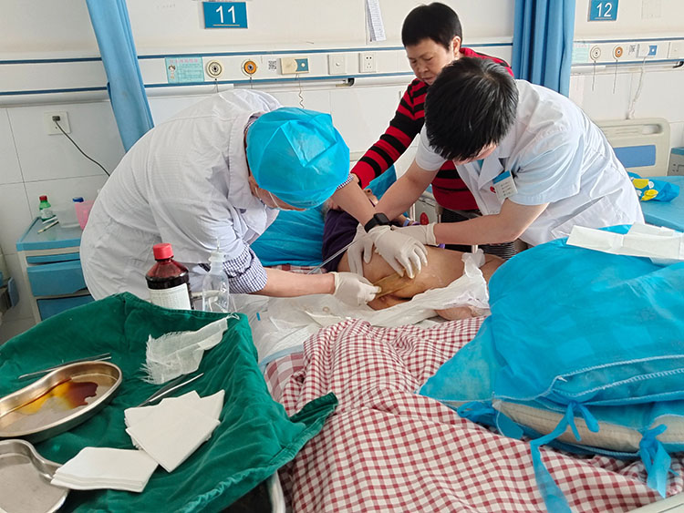 风险久久久久久亚洲精品影院