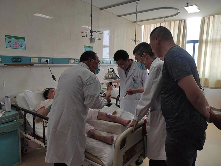 风险久久久久久亚洲精品影院