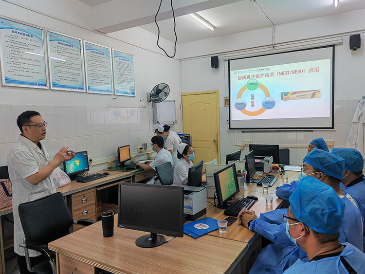 风险久久久久久亚洲精品影院