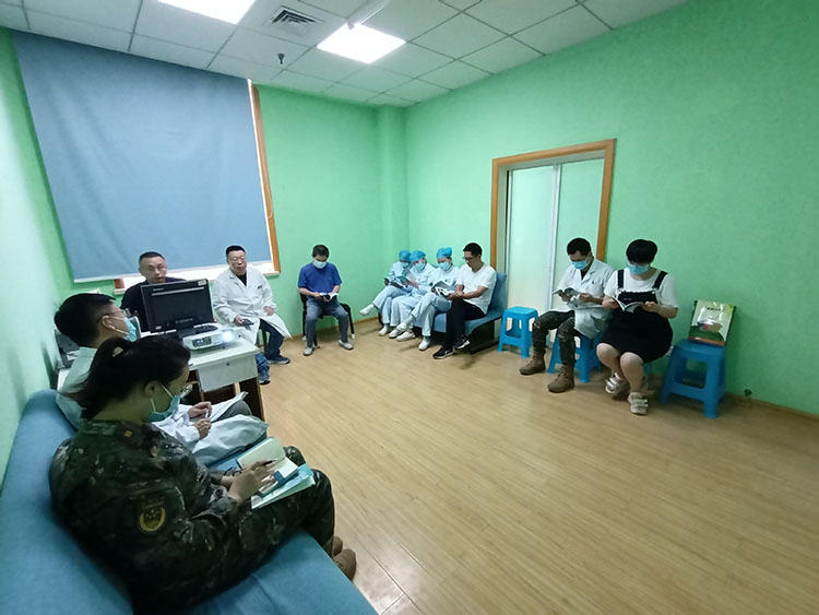 风险久久久久久亚洲精品影院