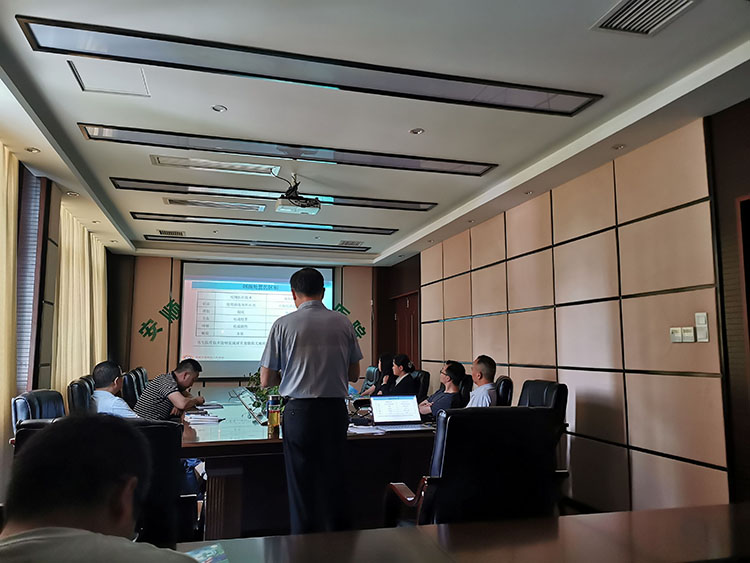 风险久久久久久亚洲精品影院