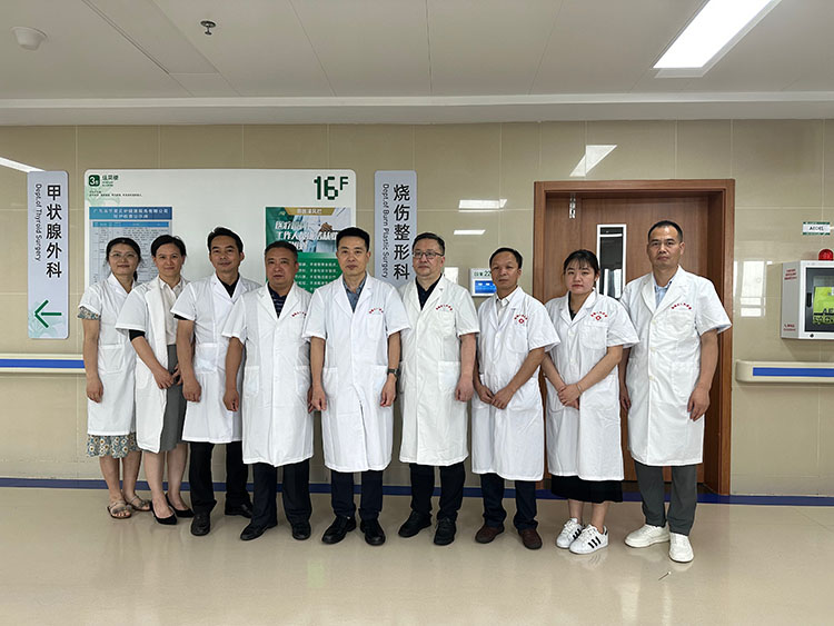 风险久久久久久亚洲精品影院