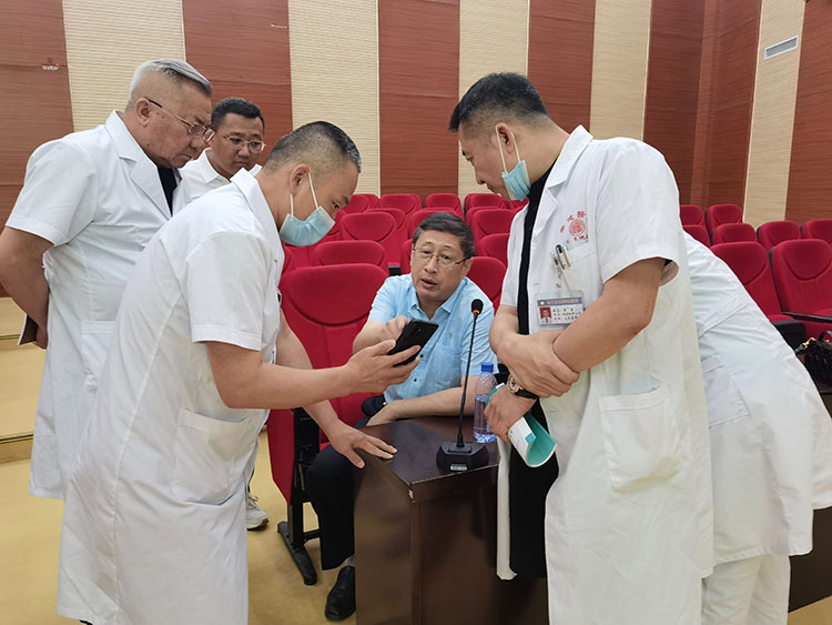 风险久久久久久亚洲精品影院