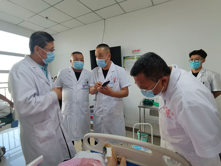 风险久久久久久亚洲精品影院