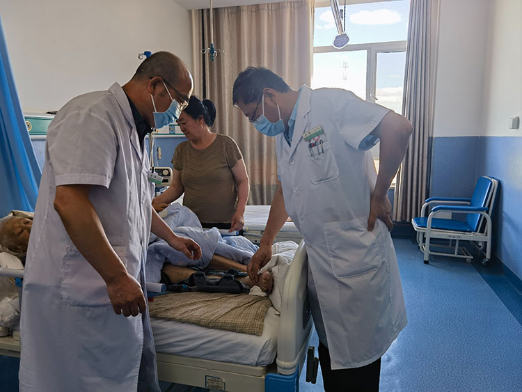 风险久久久久久亚洲精品影院