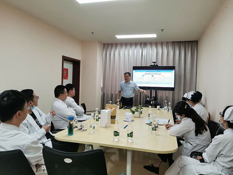 风险久久久久久亚洲精品影院