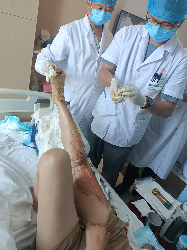 风险久久久久久亚洲精品影院