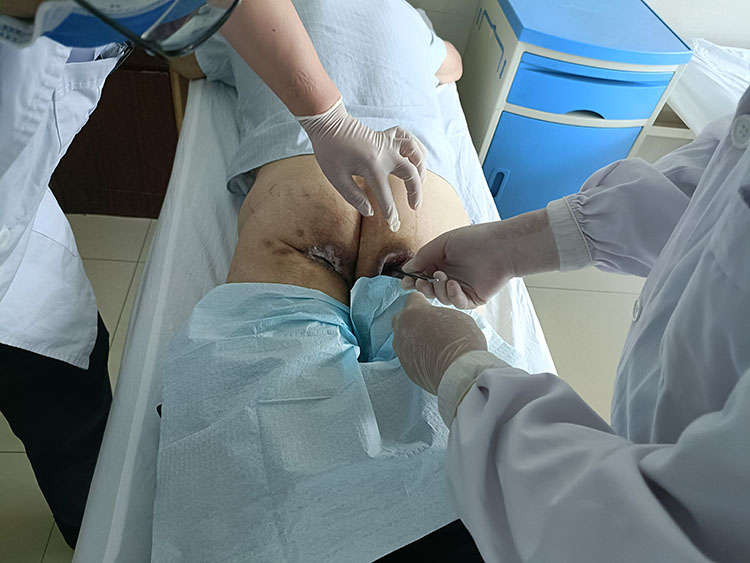 风险久久久久久亚洲精品影院