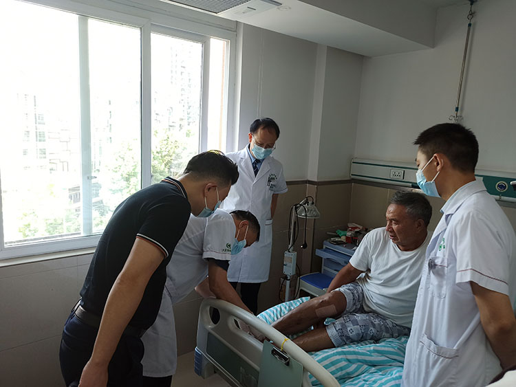 风险久久久久久亚洲精品影院