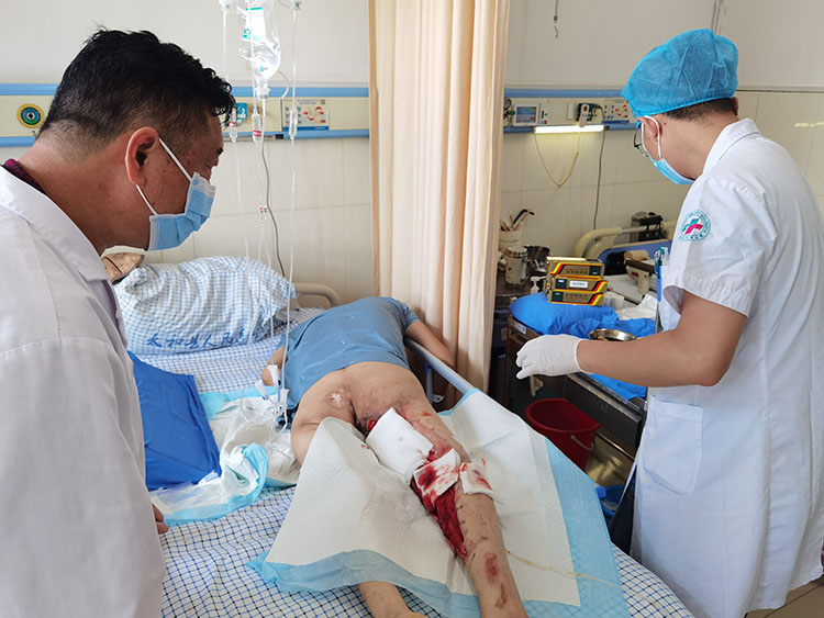 风险久久久久久亚洲精品影院