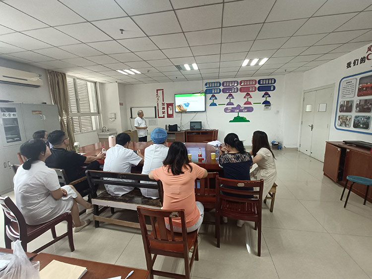 风险久久久久久亚洲精品影院