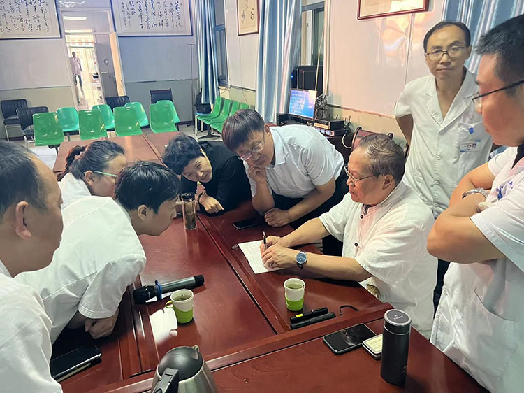 风险久久久久久亚洲精品影院